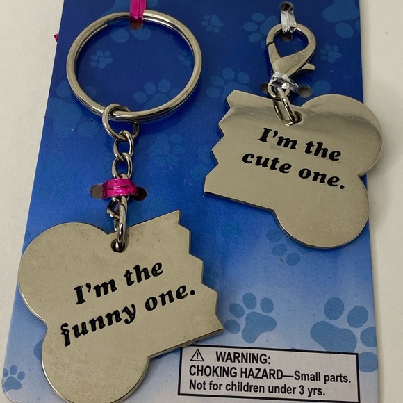 Keyring & pet tag I’m the funny one/ I’m the cute one - Picture 3 of 6